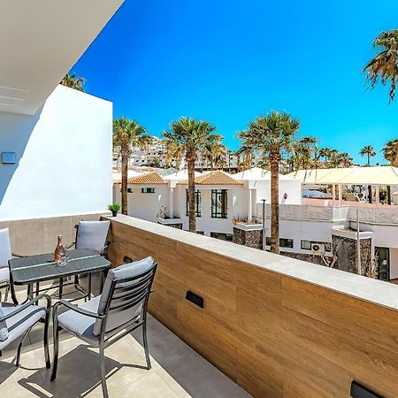 Apart Luxury Apartment In Island Village. 아데제 외부 사진