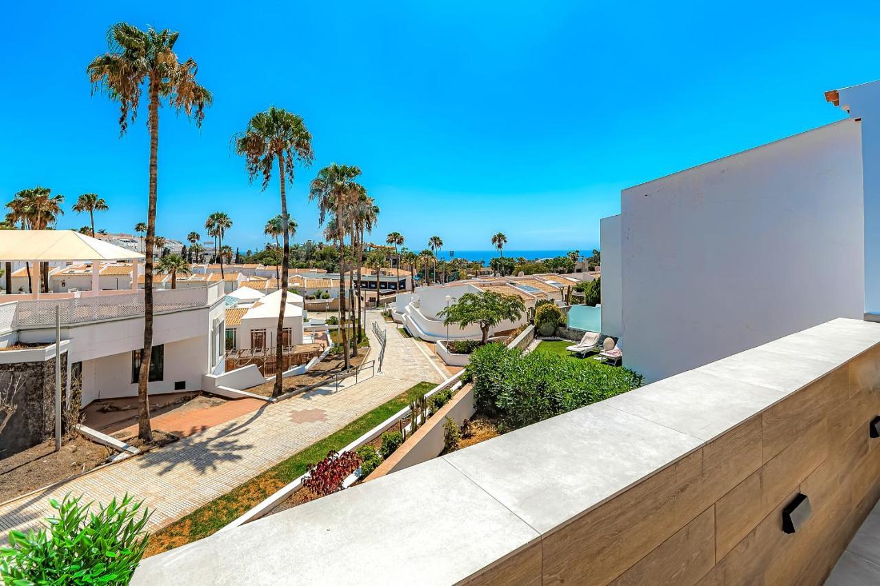 Apart Luxury Apartment In Island Village. 아데제 외부 사진
