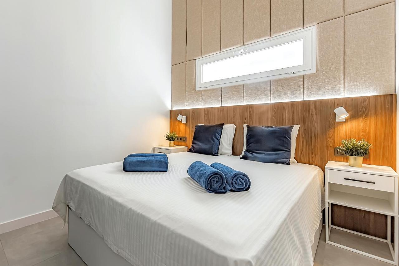 Apart Luxury Apartment In Island Village. 아데제 외부 사진
